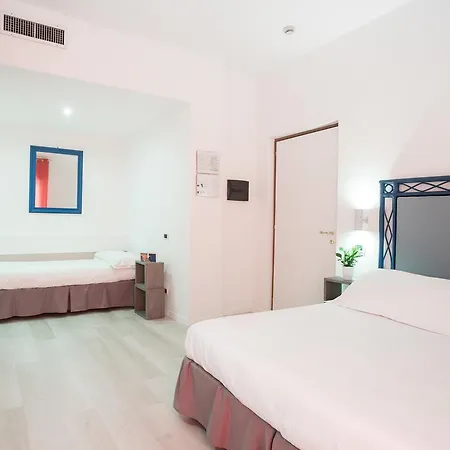 Aequa Hotel 4*