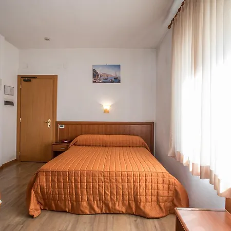 Aequa Hotel