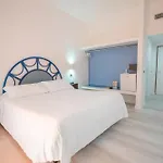 Aequa Hotel