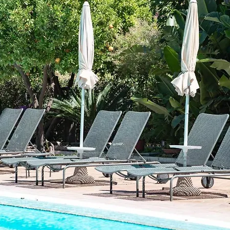 Aequa Hotel Hotel 4*