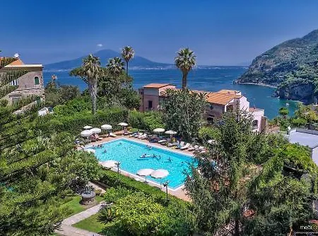 Hotel Aequa Hotel 4*