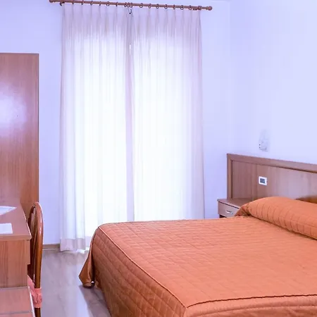 Ξενοδοχείο Aequa 4*