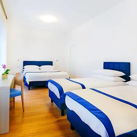 Aequa Hotel Hotel