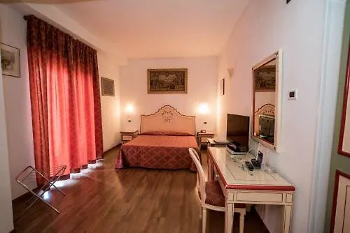 فندق Aequa 4*